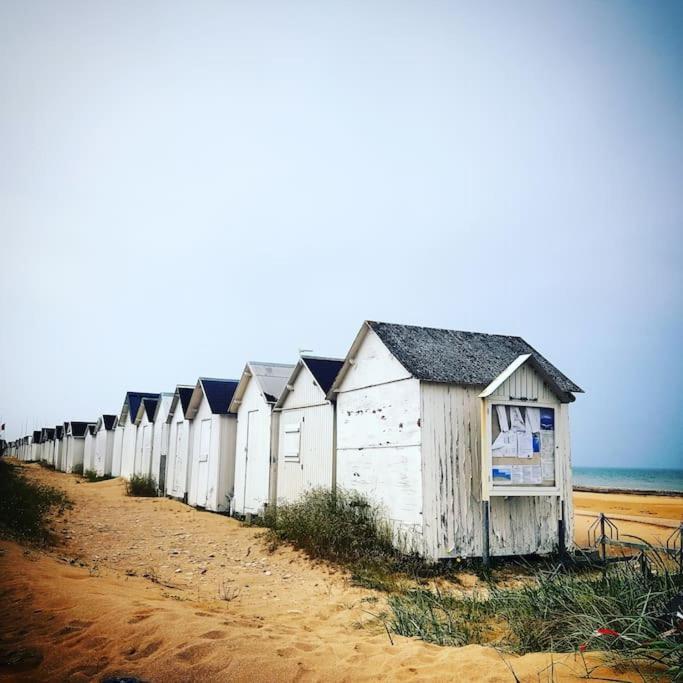 Gite Du Cap Romain Bernières-sur-Mer Exteriör bild